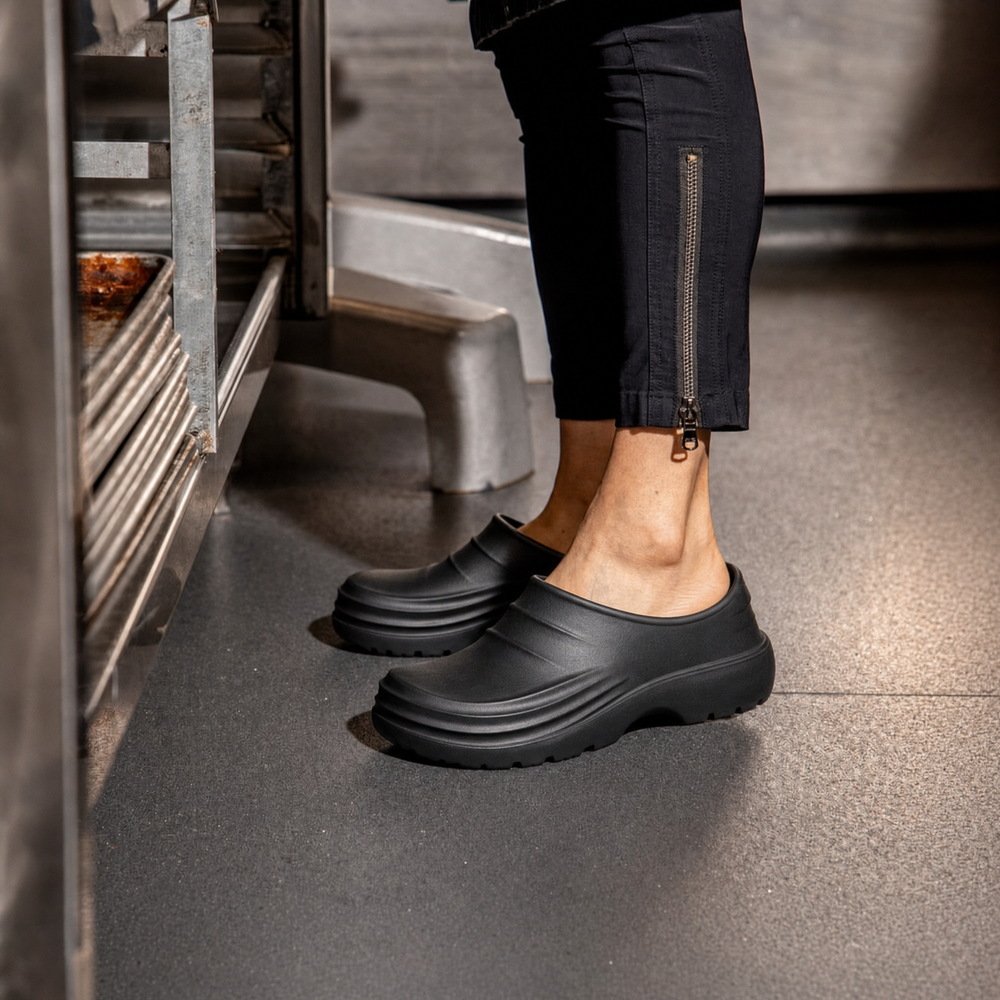 Men's Non-Slip Cushioned Work Clogs