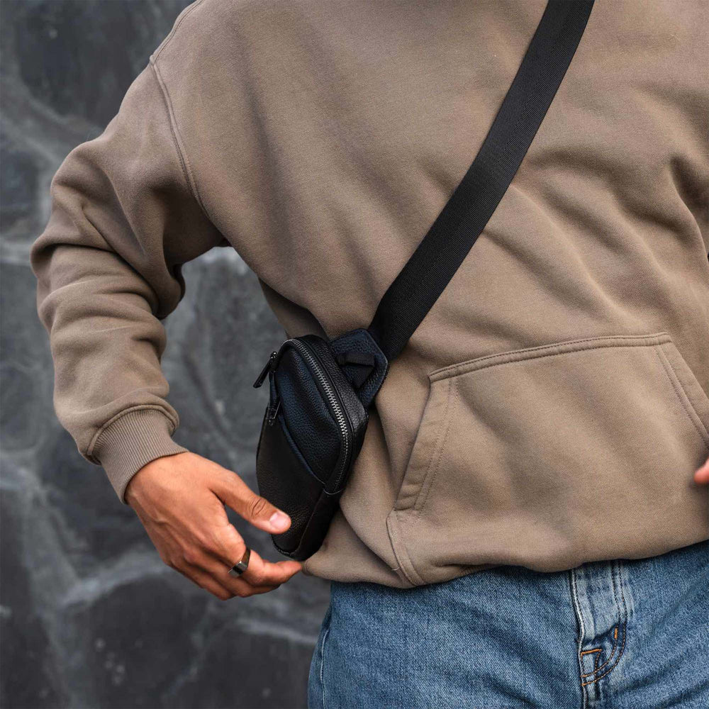 Men's Pebble-Grain Anti-Theft Sling Bag