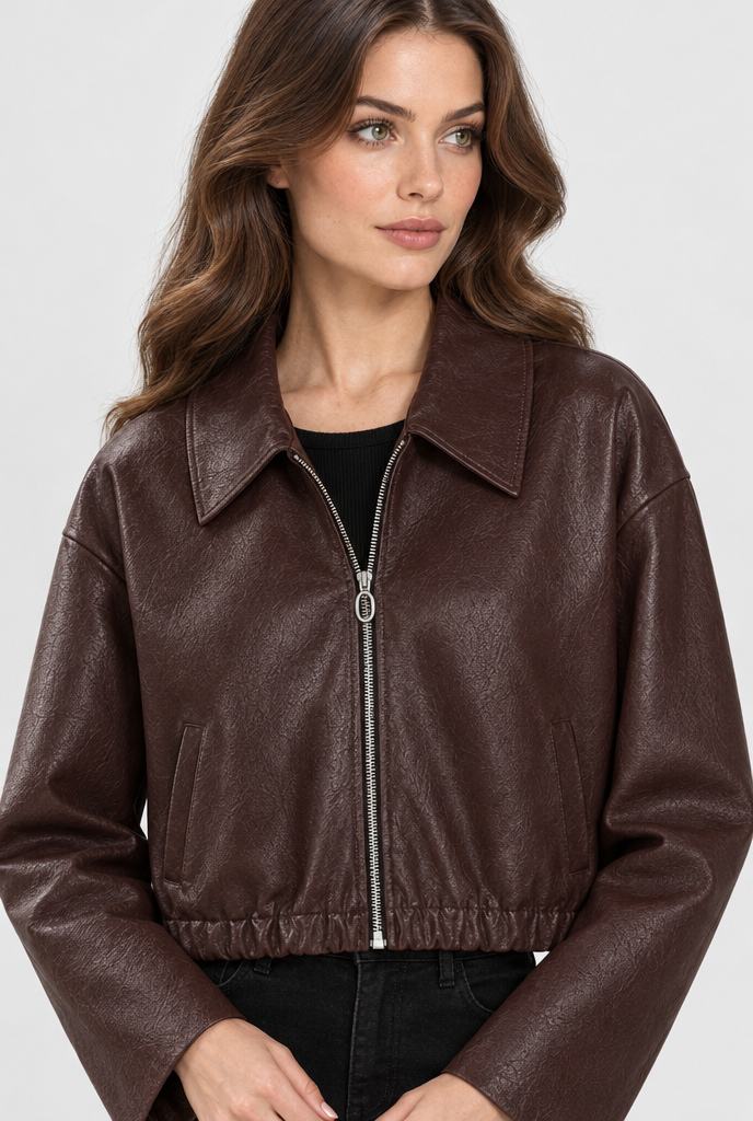 Veste courte zippée à col en simili cuir — Bordeaux — détail du col