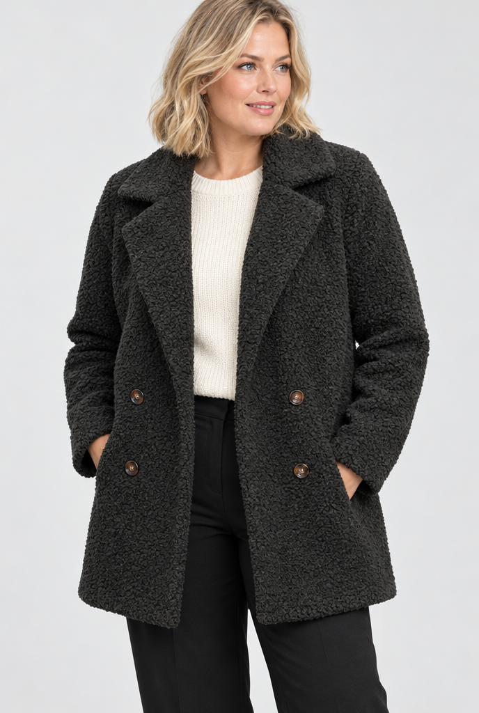 Manteau croisé teddy à grands revers — Noir — photo studio