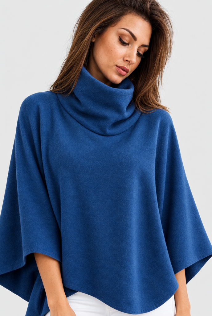 Pull poncho col roulé à devant croisé — Bleu roi — détail du col