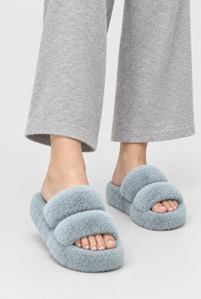 Mules en fausse fourrure à double bride — Bleu ciel — photo principale