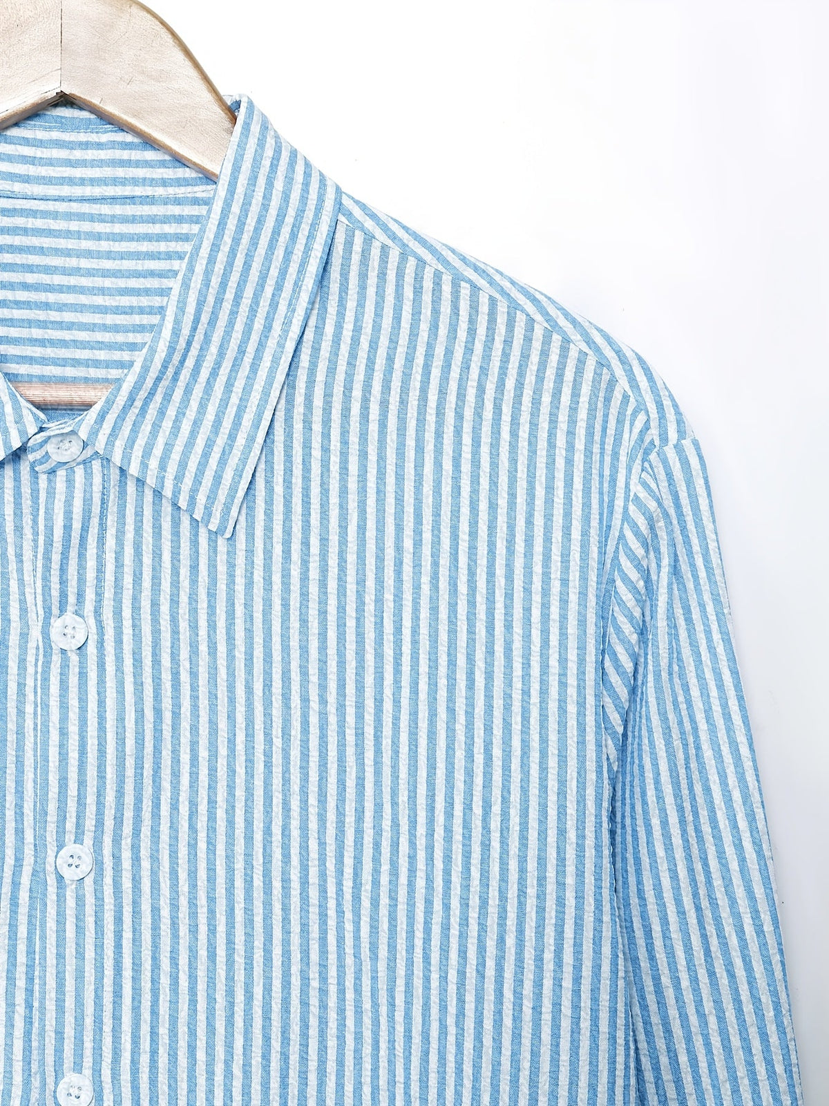 Men's Striped Seersucker Long Sleeve Shirt