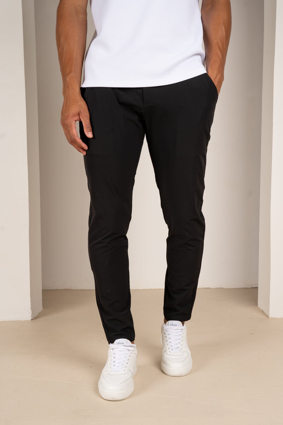 Men's Tapered Stretch Everyday Trousers