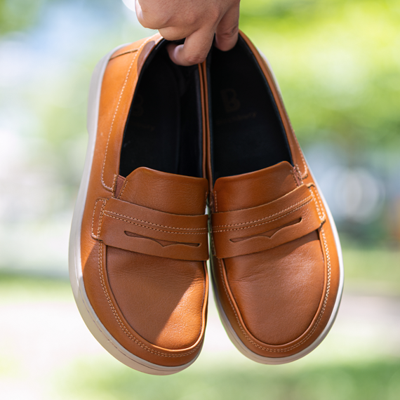 Men's Wide Toe-Box Flexible Penny Loafers