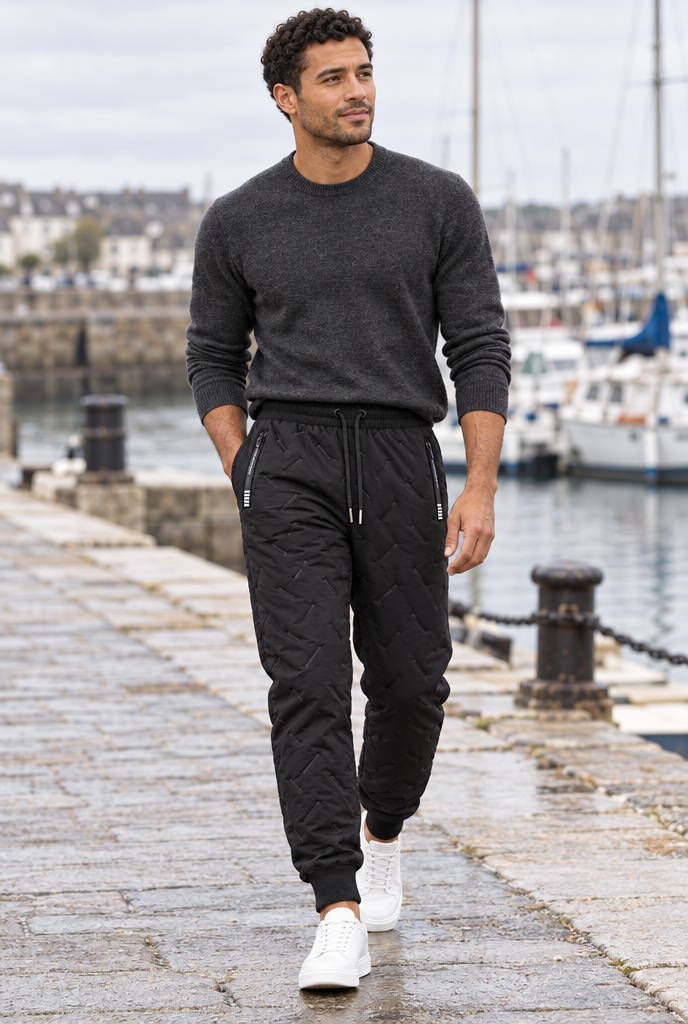 Jogging matelassé doublé sherpa Homme — Noir — en situation