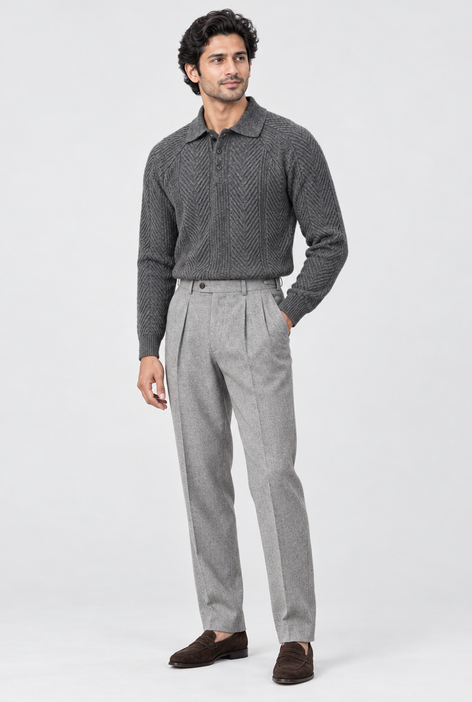 Pull col polo en maille torsadée à chevrons — Gris anthracite — silhouette complète