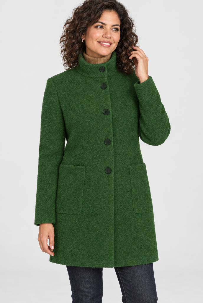 Manteau boutonné col montant effet laine — Vert forêt — photo studio