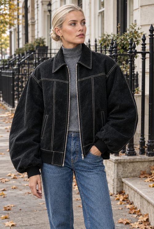 Blouson bomber oversize surpiqûré en simili cuir — Noir — en situation