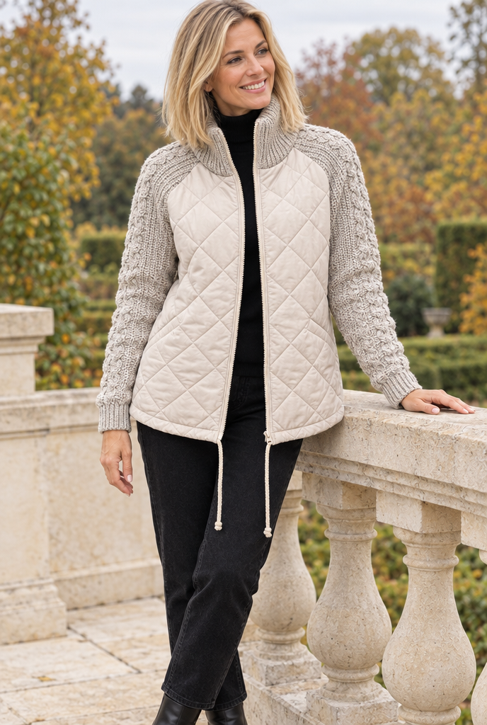 Veste matelassée zippée à manches en maille torsadée — Flocon d’avoine — en situation