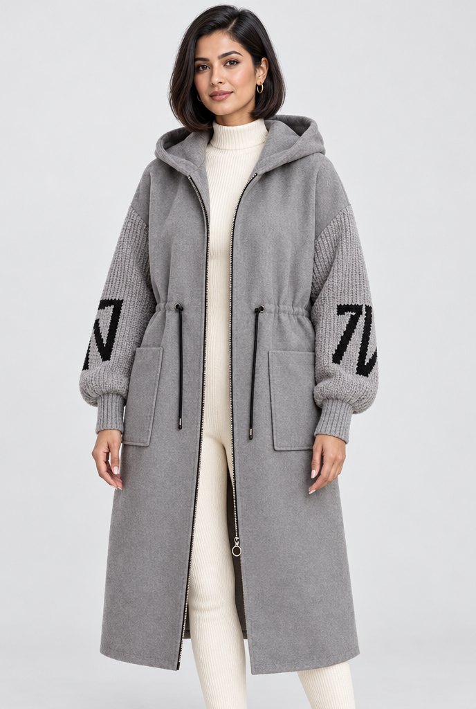 Manteau long zippé à capuche, manches en grosse maille — Gris — photo studio
