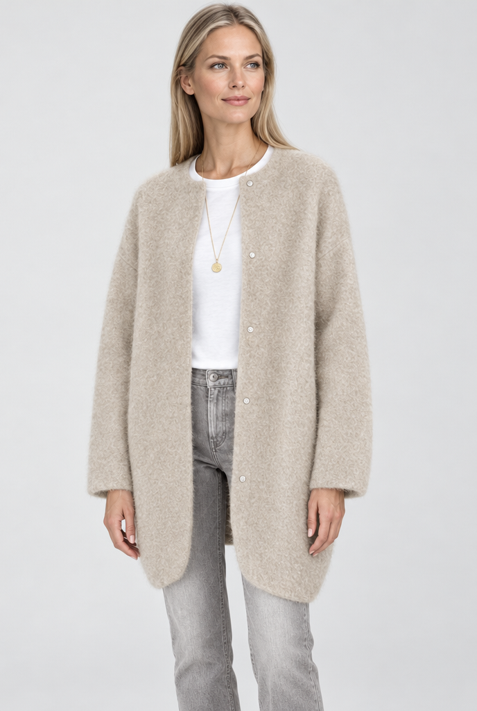 Long cardigan col rond en maille duveteuse — Flocon d’avoine — photo principale