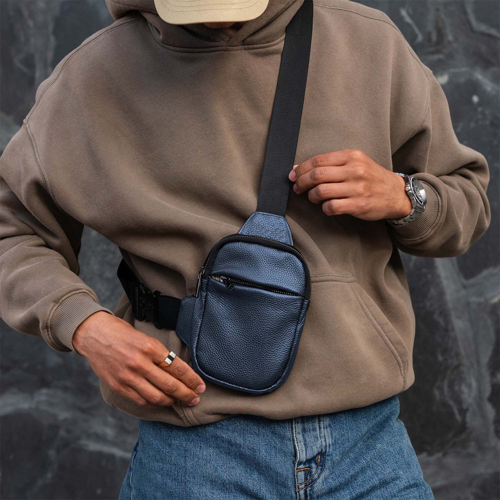 Men's Pebble-Grain Anti-Theft Sling Bag