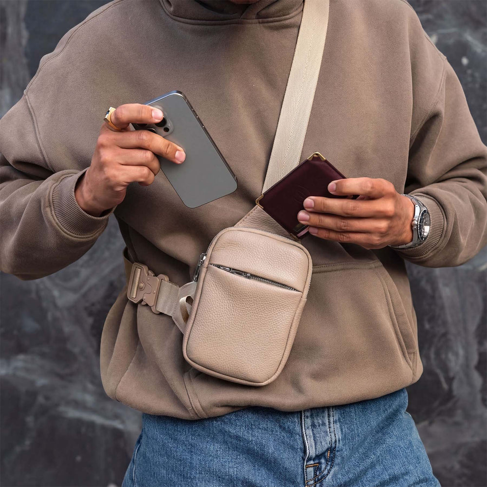 Men's Pebble-Grain Anti-Theft Sling Bag